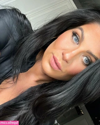 Amelia Dee Priday [ amelia-dee-priday ] - Hi guys 😘 really sorry for the lack of posts my phone is realy old