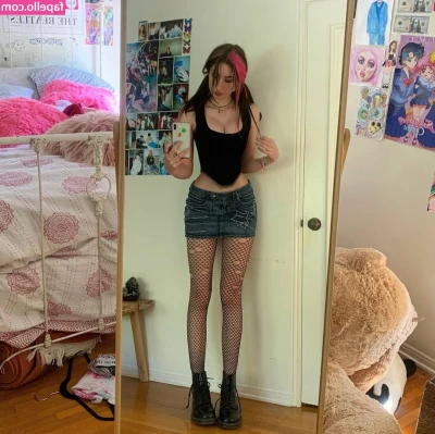 Camille Roth [ camille-roth ] - Getting my bath ready after Beaching 🥰