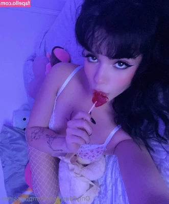 temptressiren - You would love your Dick here  Nice and warm