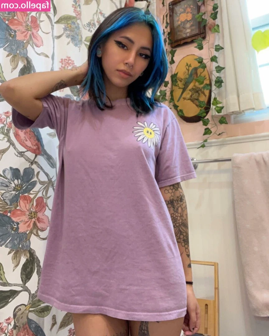 meelliissax - I was just playing with my dick 🍆  I have recorded some stuffs but