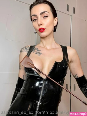 monica_de_mistress [ monica-de-mistress ] - Here's a quick Throwback Thursday for y'all of me at the WoodRocket
