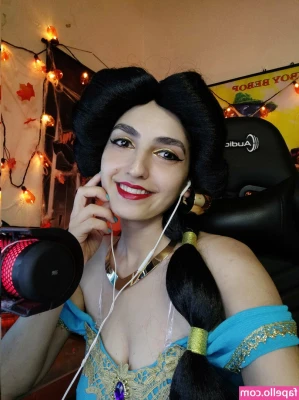 Nina Infinity [ nina-infinity ] - Eating @olivia_madden ass like a cupcake