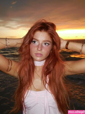 Hannah Stein [ hannah-stein ] - Which one do you prefer? I’ll post the longer version of the most