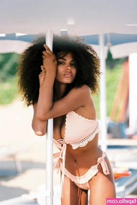 Tina Kunakey [ tina-kunakey ] - Pull em down & smack me around 😈