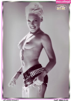 Pink - Follow me on Twitter  cameronjovani_