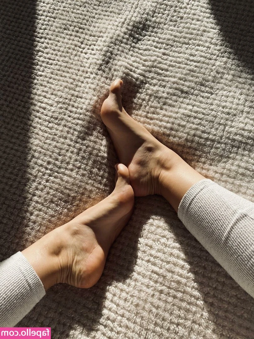 Sweet Feet [ sweet-feet ] - เล่นของเล่น​ (1/10)​