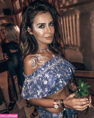 Natalia Siwiec [ natalia-siwiec ] - I’m so horny and its almost time to play 💕