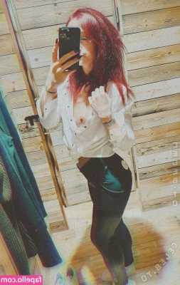 little_red_devil99 [ little-red-devil99 ] - Pregnant and PVC