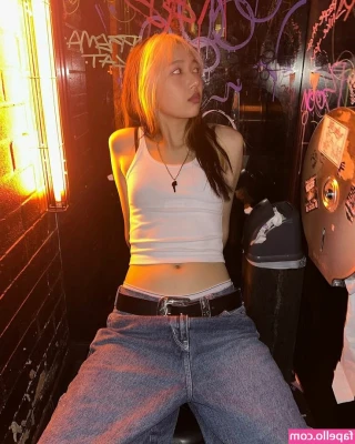 Hannah Bahng [ hannah-bahng ] - Slides right in..