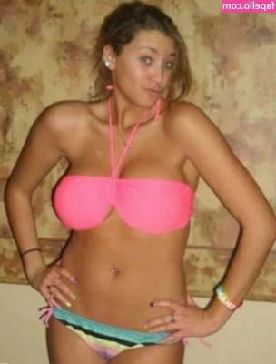Brino Wyant [ brino-wyant ] - Just taking some nudes outside