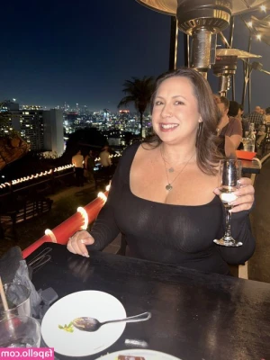 meliss_anne2 [ meliss-anne2 ] - pink to make the boys wink 😉💕 swipe for more