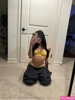 thesavannahsixxx - Trying out different angles with the camera and thought I d share
