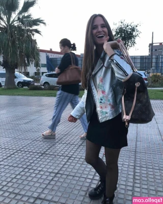 Anabel Gomez [ anabel-gomez ] - would you give me tummy kisses 🥺 & pussy kisses too … maybe