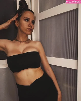 Anabel Gomez [ anabel-gomez ] - Who thinks this QOS needs two more black men to play with? Or is it