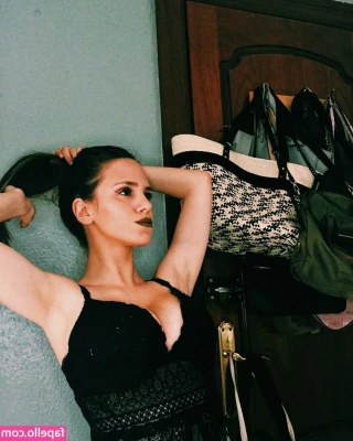Anabel Gomez [ anabel-gomez ] - Naakt en geil