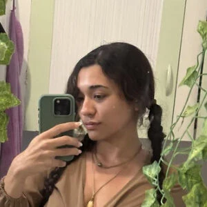 Anyataylorr