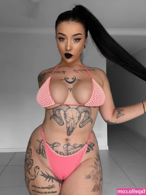 Katrina Oceana [ katrina-oceana ] - Lets enjoy this weekend 🥳...I wanna spend him whole in bed with