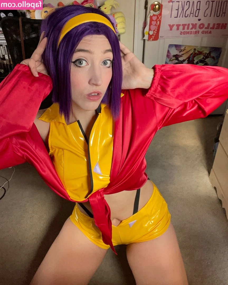 qweeneevee - HOT BABY @battyhot IS ONLINE NOW AND WAITING FOR YOUR MESSAGES