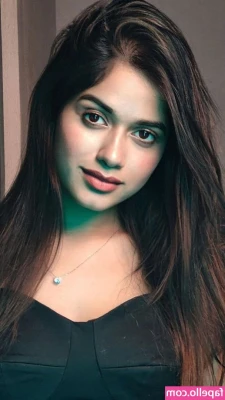 Jannat Zubair [ jannat-zubair ] - What an angle 😳