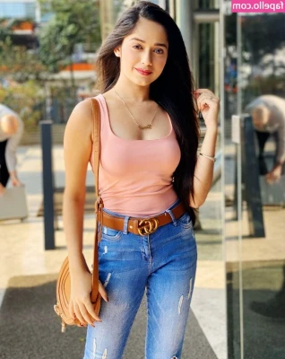 Jannat Zubair [ jannat-zubair ] - A different video 🫣 what do you think?