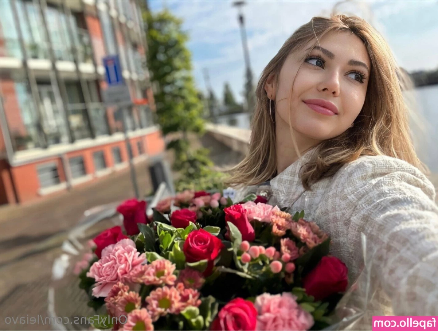 leiavo - good morning i love waking up dum and horny from my nightly