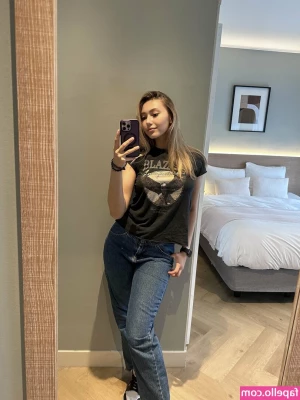 leiavo - Hi babe! Hope you like fishnets :) Let me know what else you want to