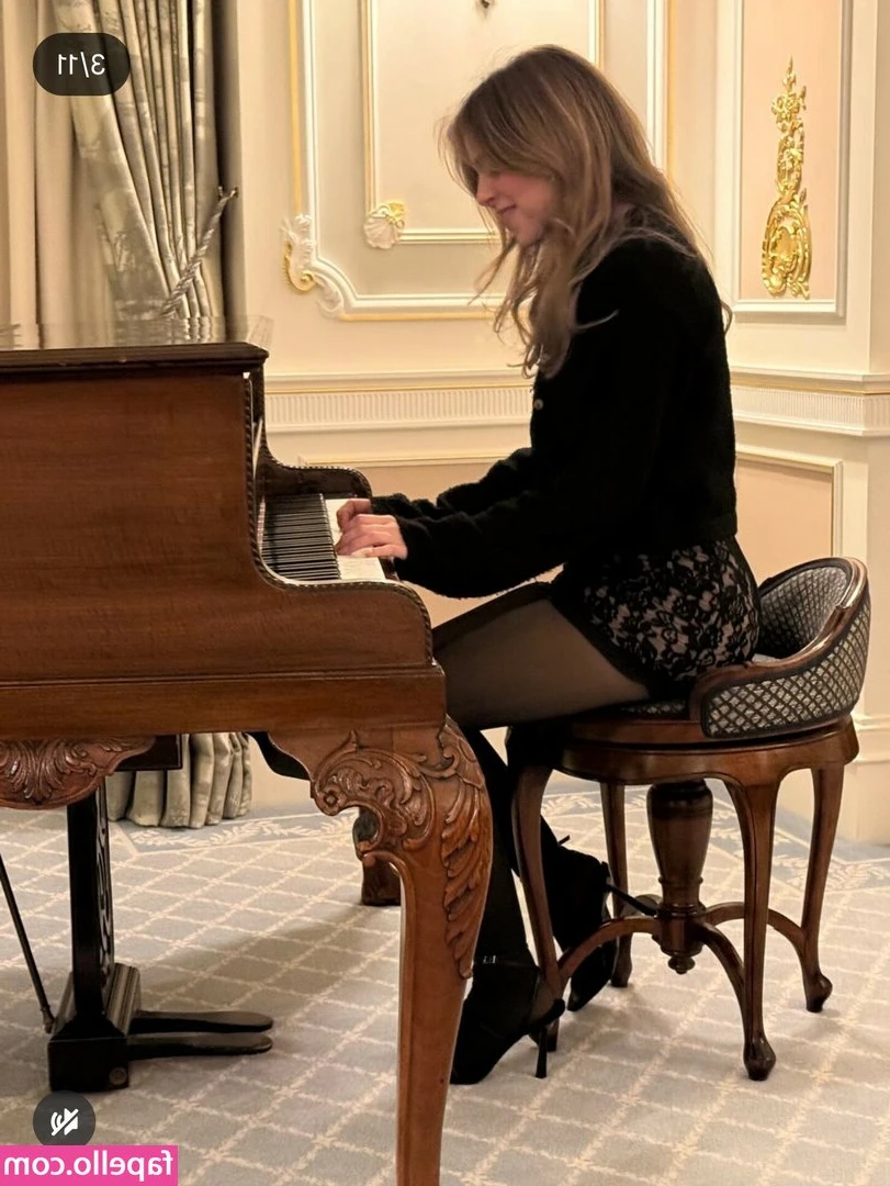 cressiew - How will you keep warm this winter? Here's my suggestion!...  Book