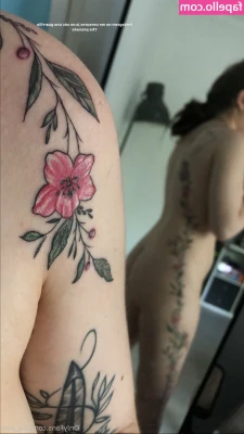 oco_xeic [ oco-xeic ] - I prefer being hot and xxx in the bed...