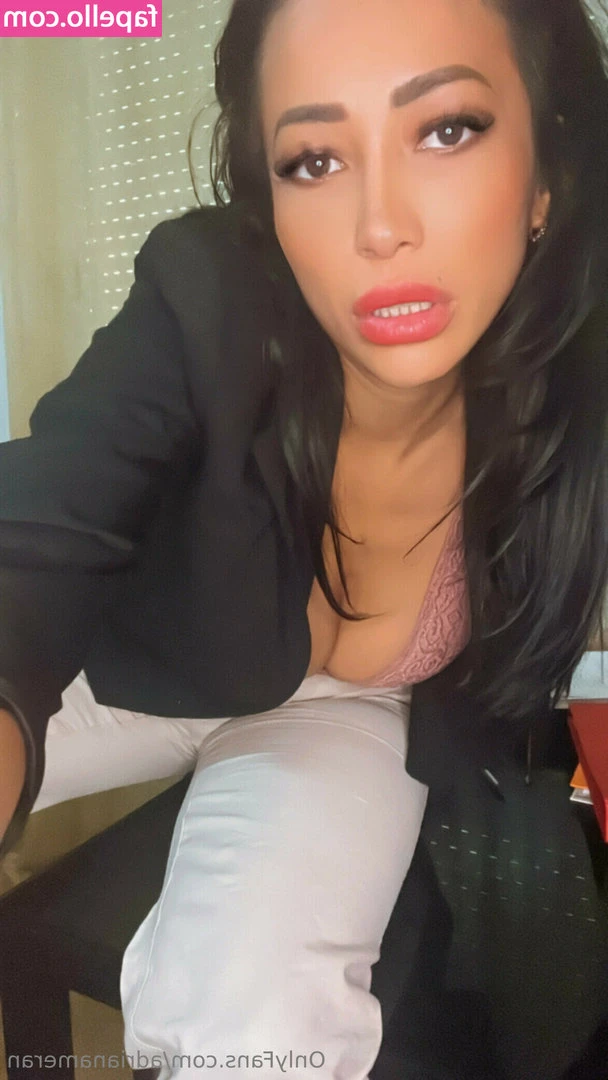 Adriana Meran [ adriana-meran-1 ] - 👩🏻‍🦱 Jerk your cock for me with a $50 tip & get a