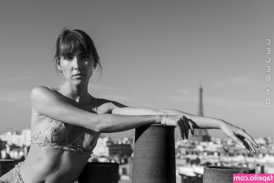 Charlotte Sidonie [ charlotte-sidonie ] - 🔊 VIP’s are my Everything! Sign up to be a VIP if you want to