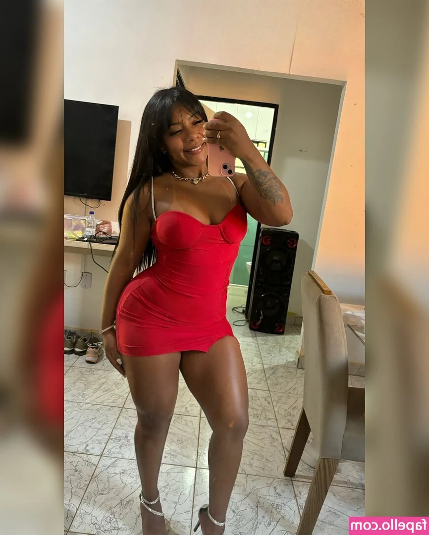 Gabriela Dias [ gabriela-dias ] - High heels and nylons to make you weak 😈 @godscarlette