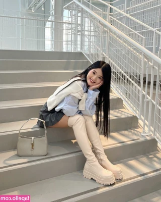 Kika Kim [ kika-kim ] - Im a goddess tip me