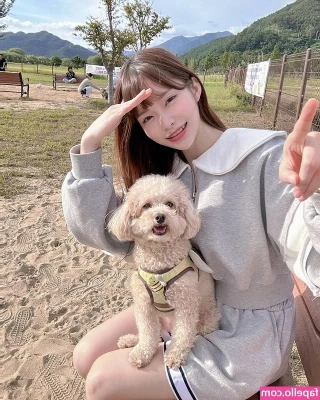 taeeeehyang - Rizu gets so naughty 🥵 would you give her a hand or something