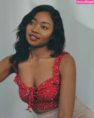 Patience Xina [ patience-xina ] - Do you like it when I show myself off for you?