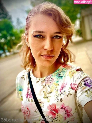 Alice Elvoria [ alice-elvoria ] - Can I take the rest off for you in the DM's? 🥵