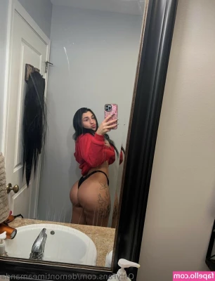 Demontimebailey [ demontimebailey-1 ] - Just call me yours and I will fold 🫣