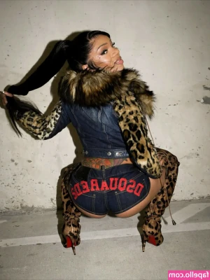 glorilla - Happy 🍑day !!!!!