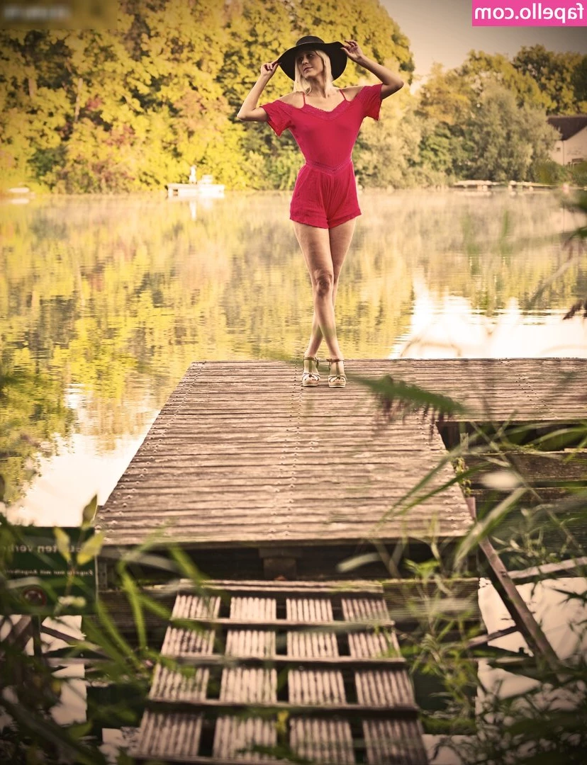 Jennifer Jacques [ jennifer-jacques ] - Come behind me daddy   Just starting out and I m very excited to