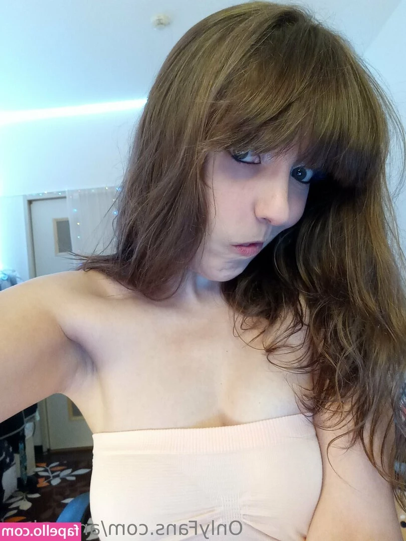 amy_chan [ amy-chan-1 ] - Shooting my Twitter banner!!!