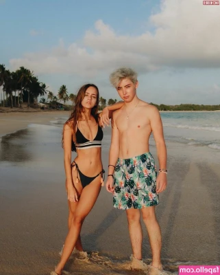 Azul Guaita [ azul-guaita ] - I need all of Daddies cum