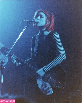 Miki Berenyi [ miki-berenyi ] - Nebulous kitty stripes