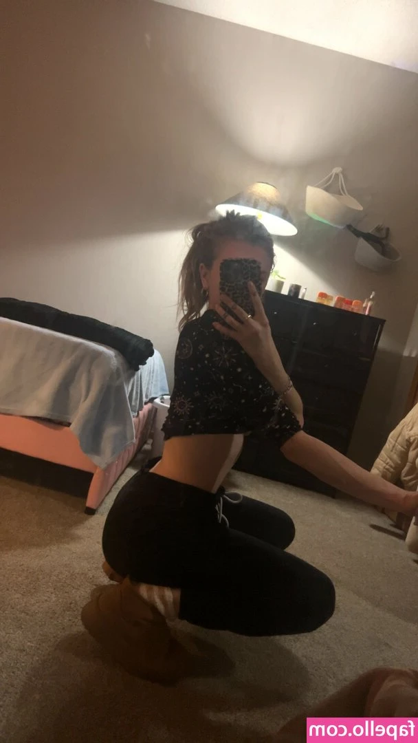 Brookiescookiee - Babe