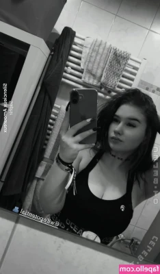 _linaa.wars_ [ linaa-wars ] - CHECK YOUR DMs ( ͡° ͜ʖ ͡°) or TIP $20 for the NUDES HERE (if