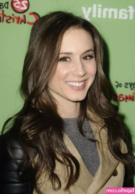Troian Bellisario [ troian-bellisario ] - Just made a super hot Dick Rating Video for a fan. Fully shaved,