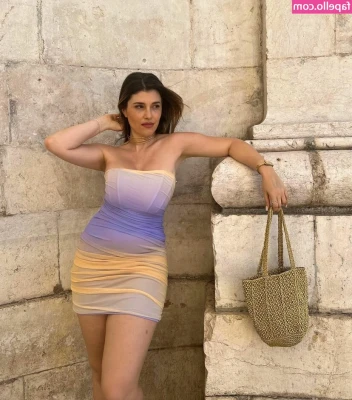 Carolina Neto [ carolina-neto ] - Wanna slip inside my arsehole???
