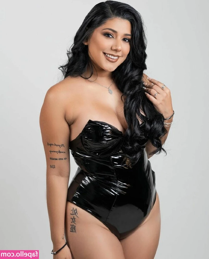 Juanita Barragan [ juanita-barragan ] - don’t forget about my menu 😈