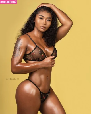 Kimora Lee