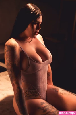 pamemiller1 - What do u think ??💥🙊