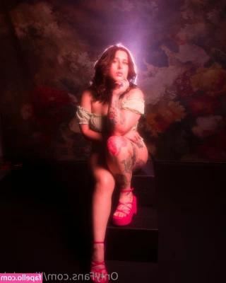 liizardqk - Sticky Wet Pussy 😈😈 OH Fuckkkk!!!