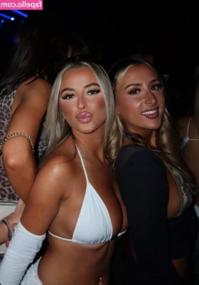 Anna Kopistinski [ anna-kopistinski ] - I want to feel every inch in my throat 🤤